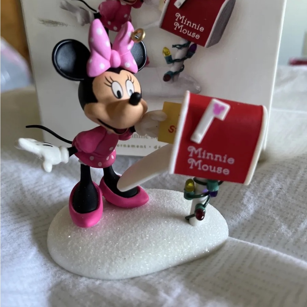 Hallmark Keepsake Disney MINNIE MOUSE LETTER TO SANTA Christmas Ornament 2008